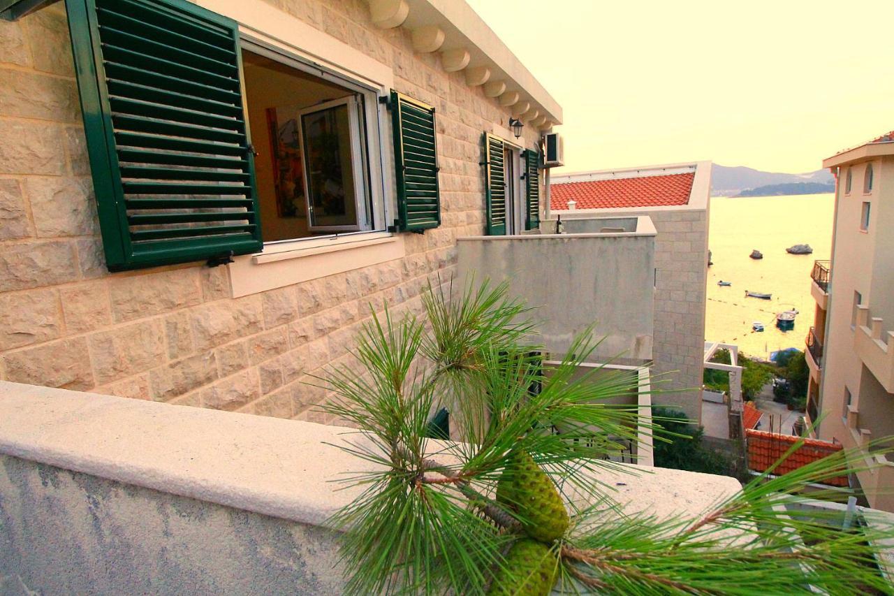 Guest House Villa Pastrovka 스베티스테판 외부 사진