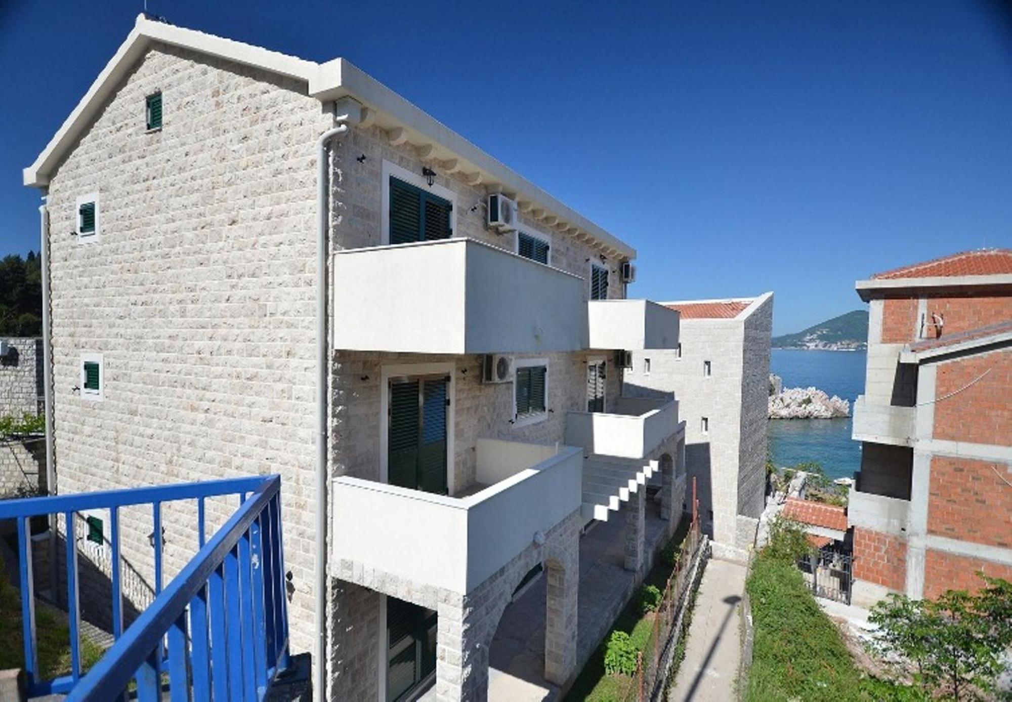Guest House Villa Pastrovka 스베티스테판 외부 사진